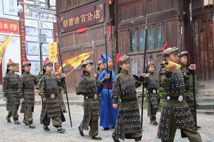  小戏骨花木兰剧照2