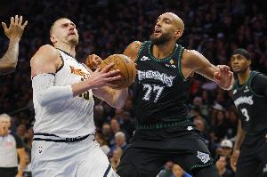 nba骑士游街照片