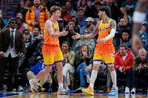 nba圣诞大战中场休息