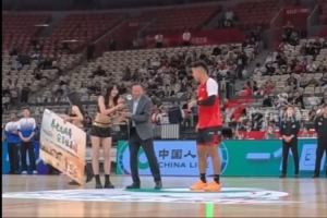 中超16队标