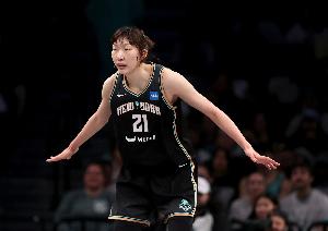 湖人战胜热火G4球迷网直播