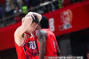 巴伦西亚vs大学生比分