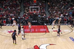 nba圣诞大战中场休息