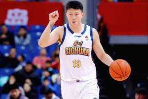 伯德60分全场