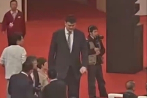 埃因霍温vs巴塞