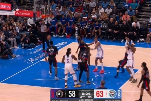 nba勇士开拓者第四场