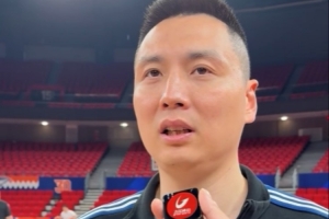 李晋篮球