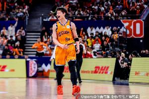 2003nba掲幕战湖人vs小牛