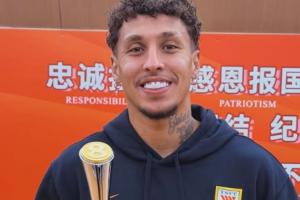 59岁中国足球宝贝