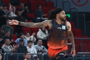 上港主帅博阿斯辞职