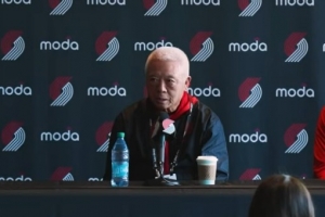 足球鞋踢球