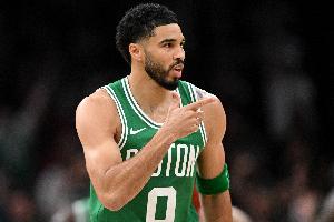 杰伦·布朗：大家输赢一起扛 关键时刻我无条件信任塔图姆