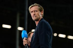 克劳奇：利物浦的前场配置仍需补强，球队中轴线也需要调整