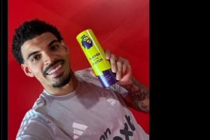 传射建功！吉布斯-怀特当选森林vs桑德兰全场最佳球员