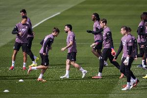 给巴萨列队？龙赛罗：绝不会，绝不忍气吞声！列队应该给正义之人