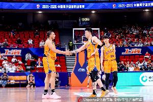 媒体人：广厦的优势是经验丰富 上海的优势是年轻气盛&冲击力强