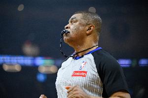 明日马刺VS雷霆天王山裁判组：名哨“托尼兄弟”担任主裁