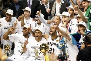 12年前的NBA？马刺打散三巨头 库里初见峥嵘 阿杜MVP约基奇41号秀