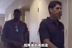 请再给41岁英雄一些掌声吧！他拼了命倒地抢球 扛了45分钟